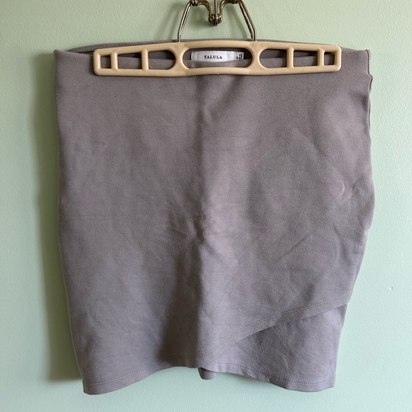 Talula Aritzia Grey Primrose Faux Wrap Skirt size Medium - Picture 4 of 7